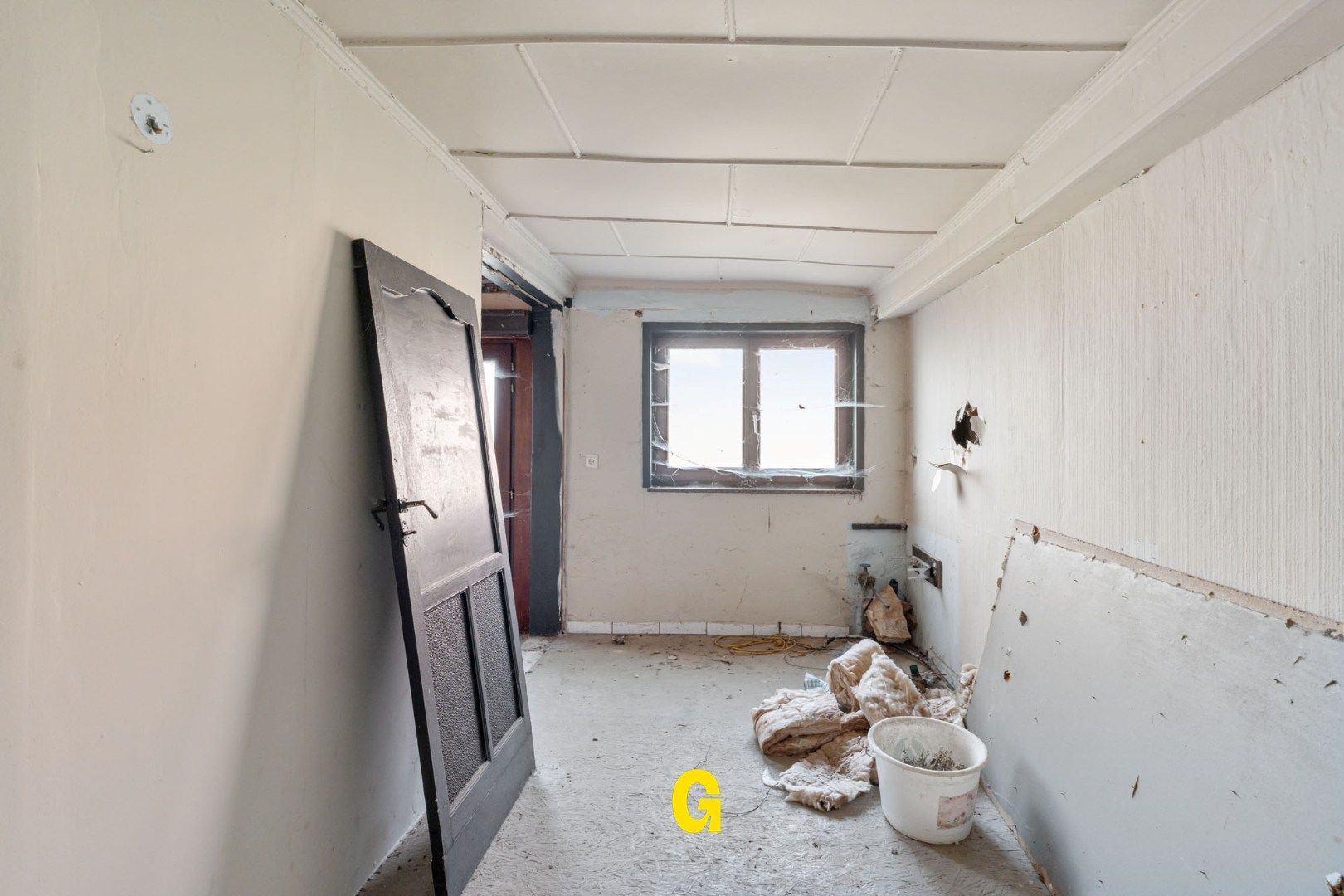 Mooi gelegen (te slopen) woning op 4a 06ca met omgevingsvergunning voor heropbouw – verlaagd BTW-tarief van 6 % mogelijk! foto 6