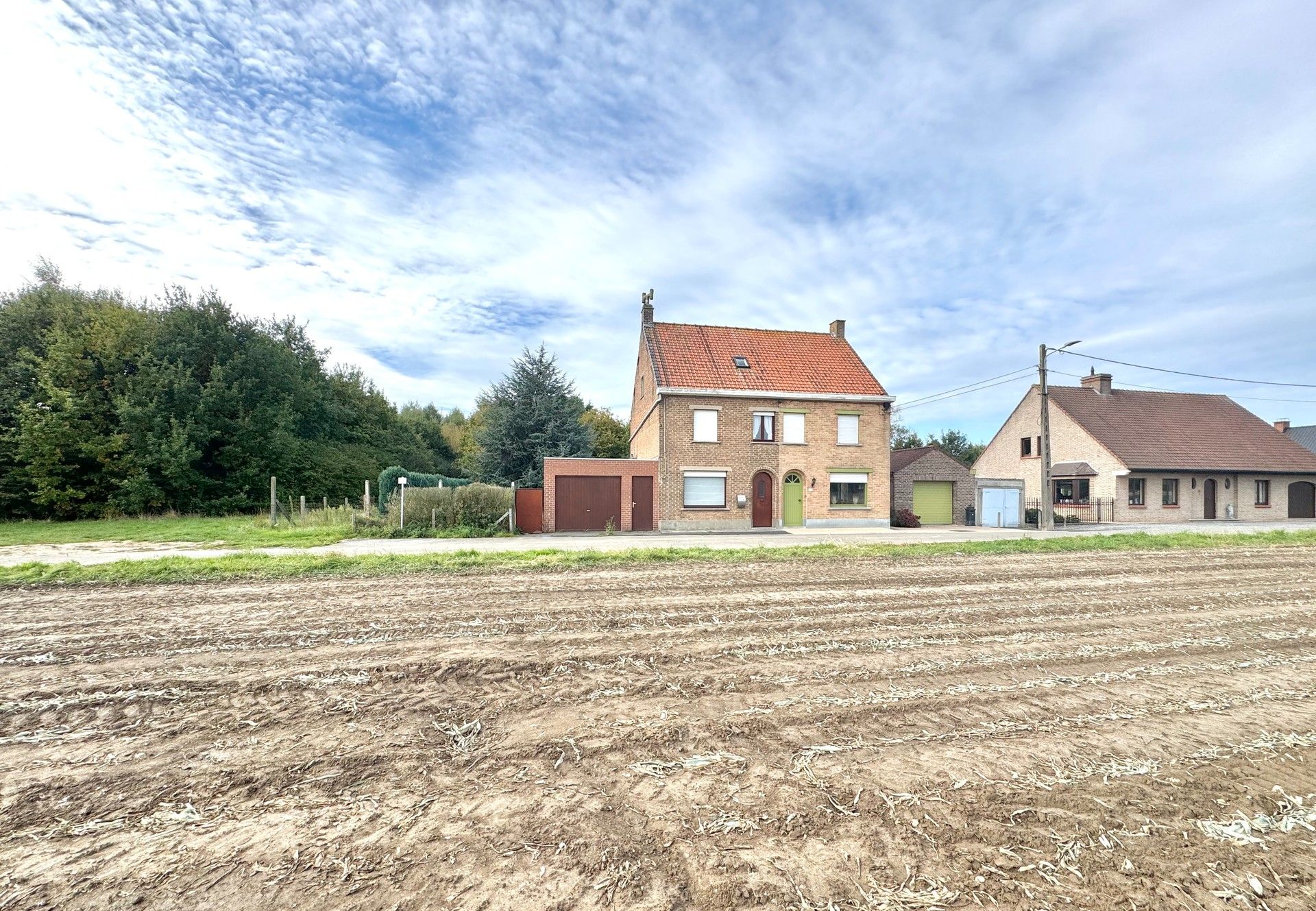 LANDELIJKE WONING MET 2 SLPKS & TUIN foto 2