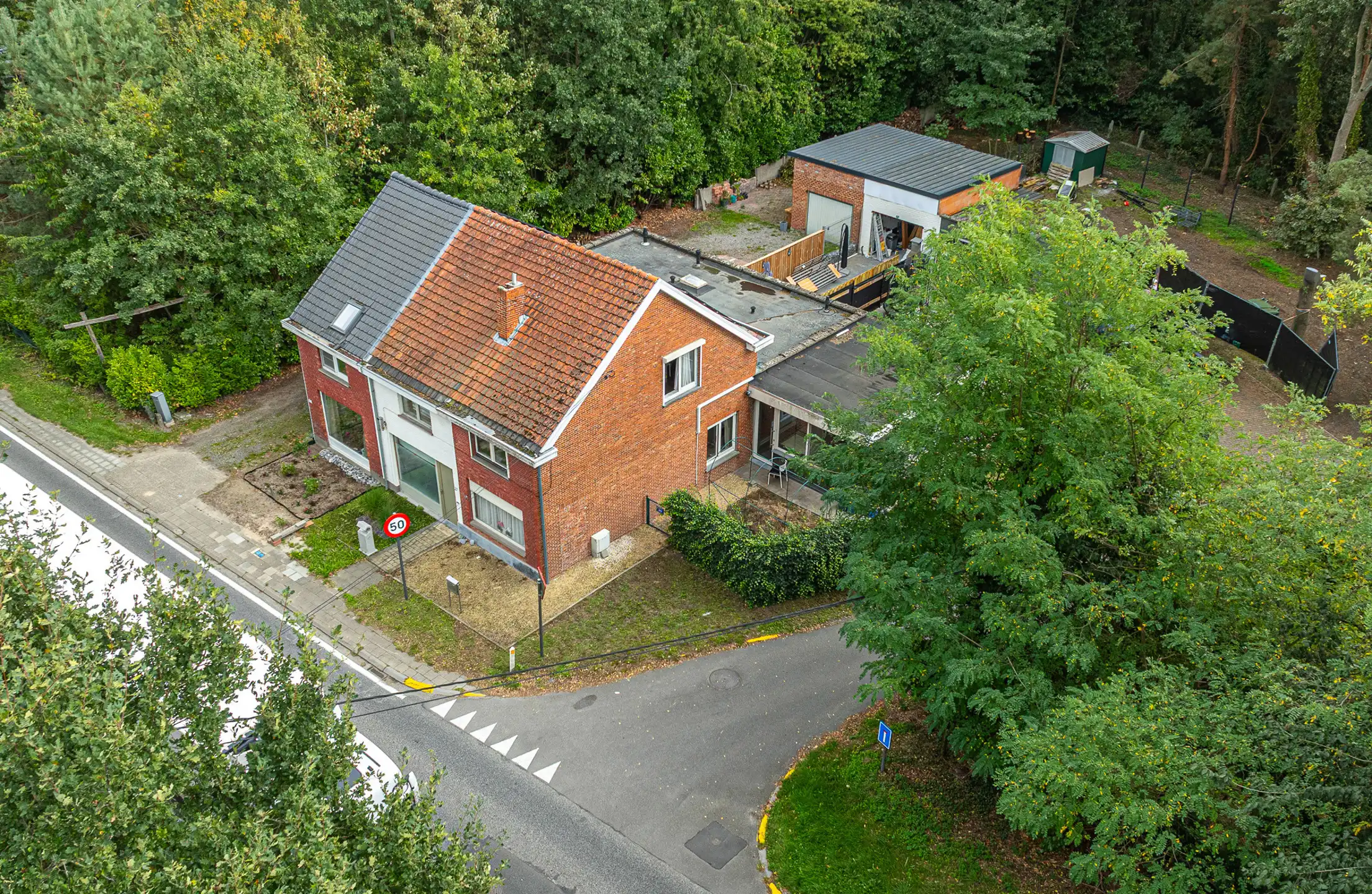 Gezellige halfopen woning tegenover het Bloso-domein foto 3