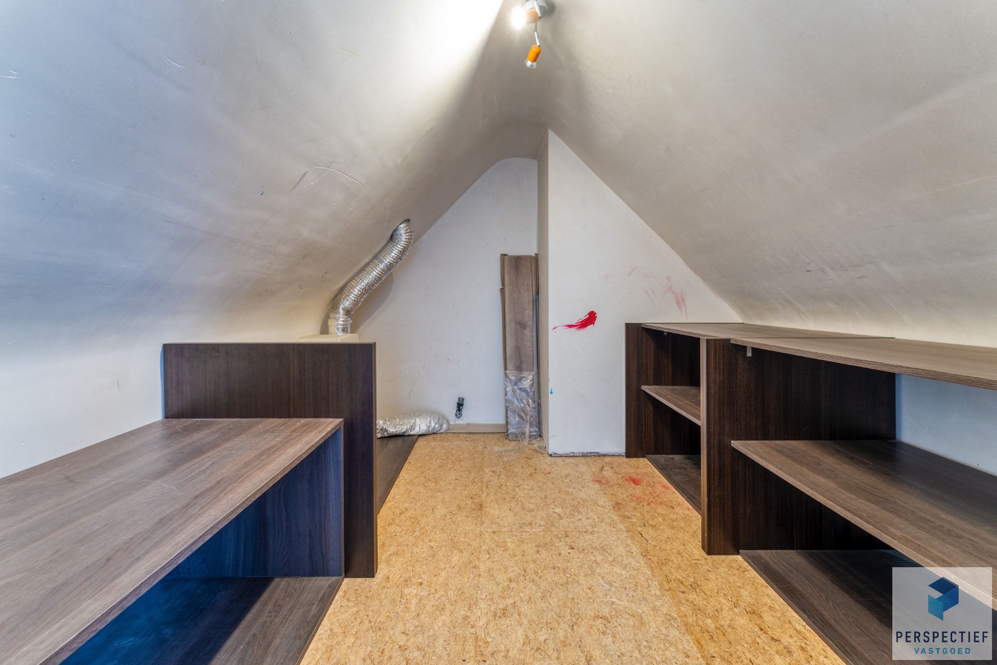 VERRASSEND RUIME en ENERGIEZUINIGE WONING met ZONGERICHTE TUIN foto 14