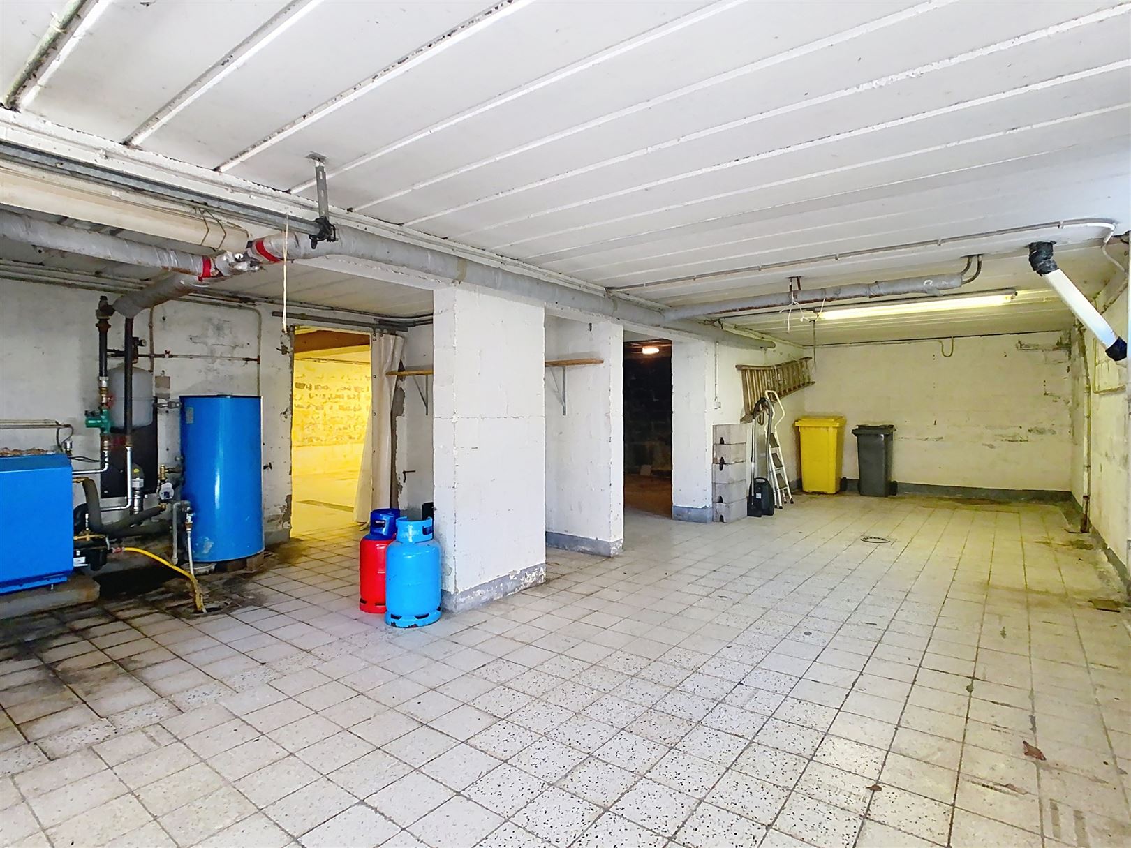 Ruime open bebouwing, 4 slpks, garage, tuin, 10a 54ca foto 52