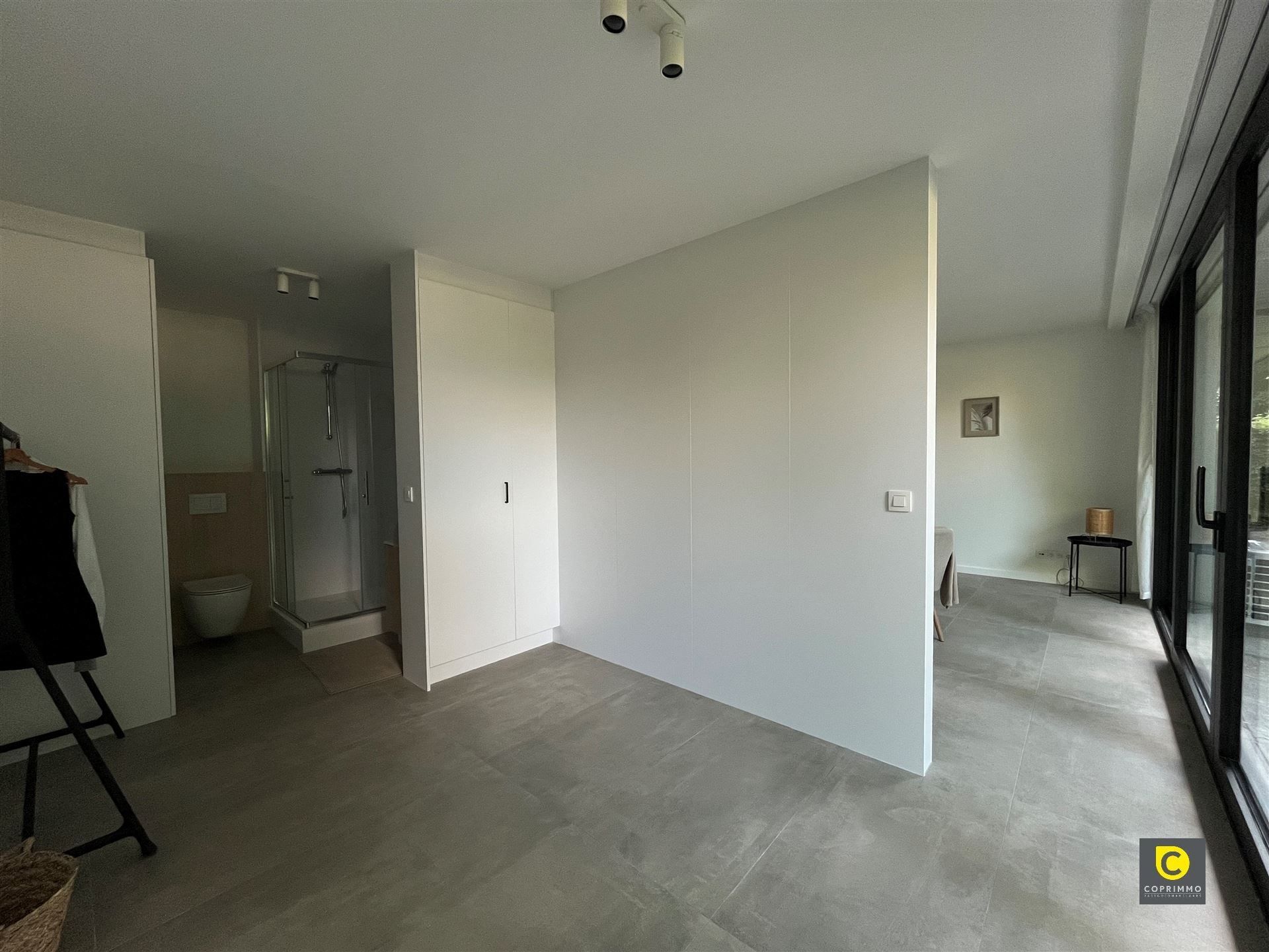 Subliem gerenoveerde GLV studio met airco en ZW-terras foto 5