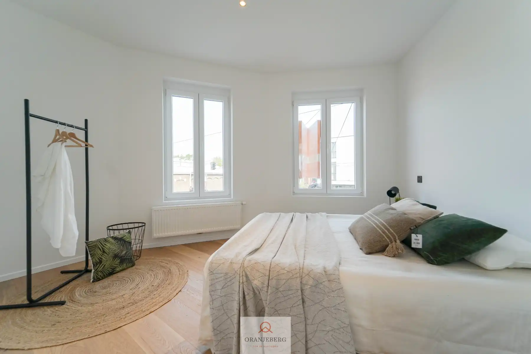 Gerenoveerd, energiezuinig 2 slpk appartement met terras! foto 24