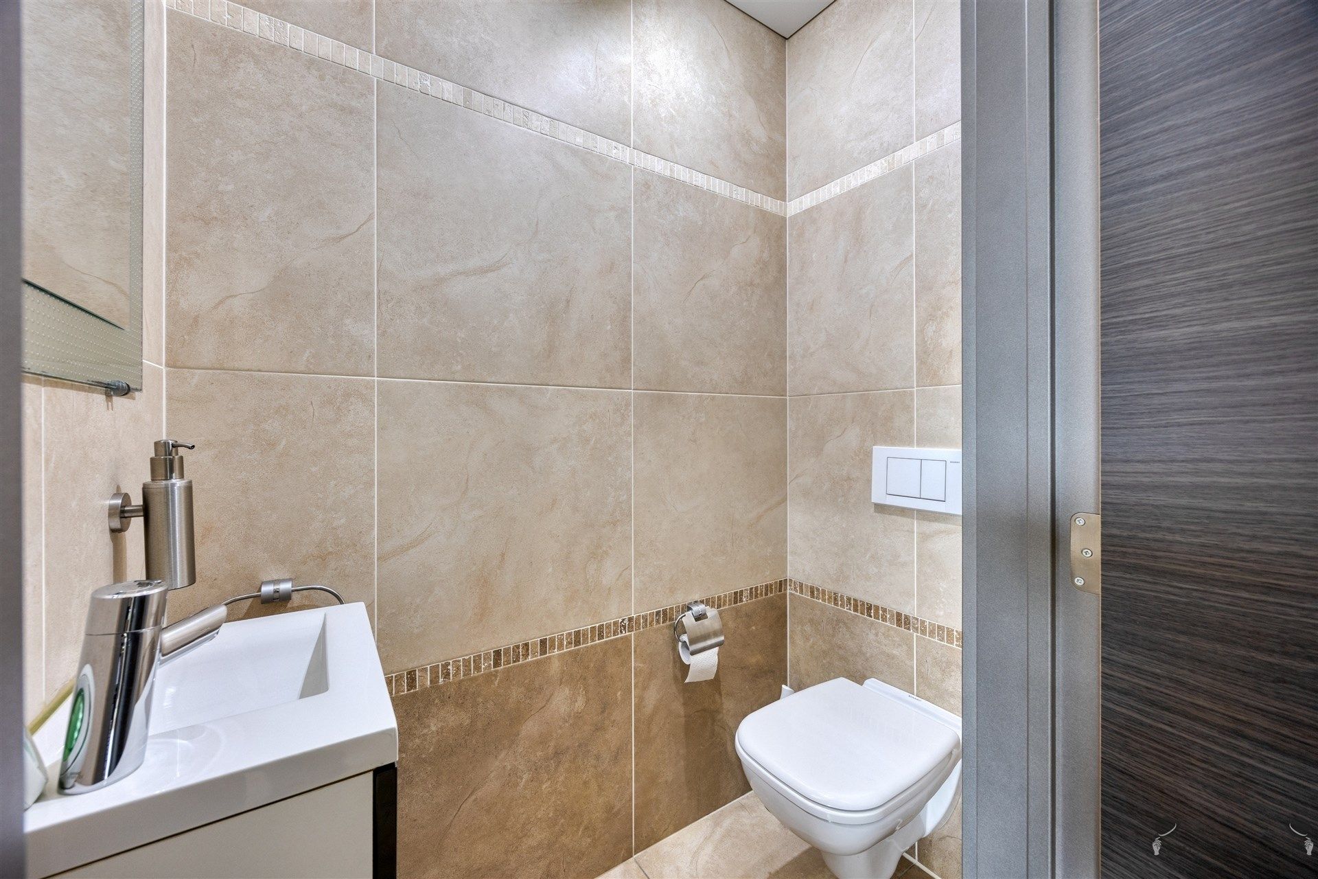 Ruim drie slaapkamer appartement  foto 11