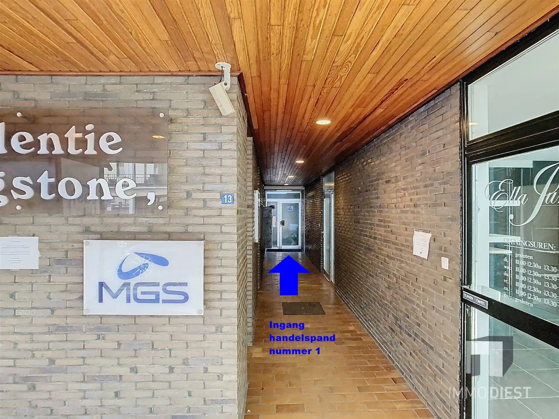2 Handelspanden met verbinding samen 250m2 foto 8