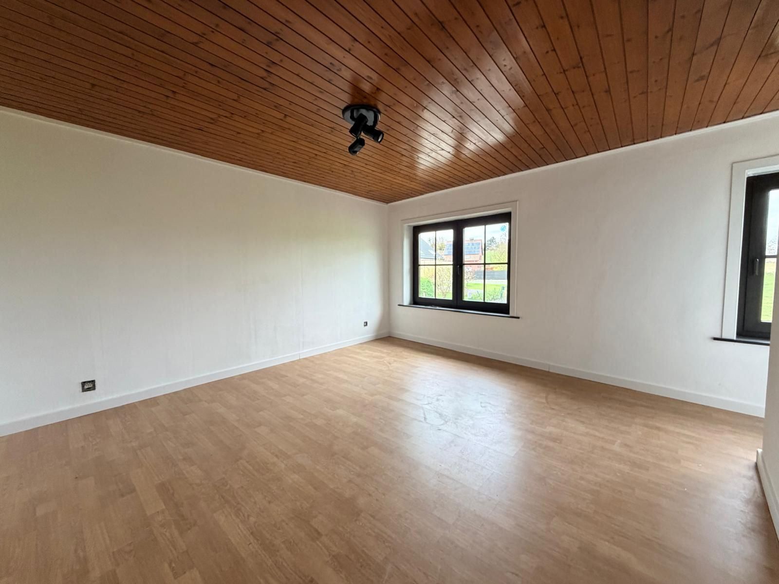 Woning te huur met 3 slaapkamers foto 17