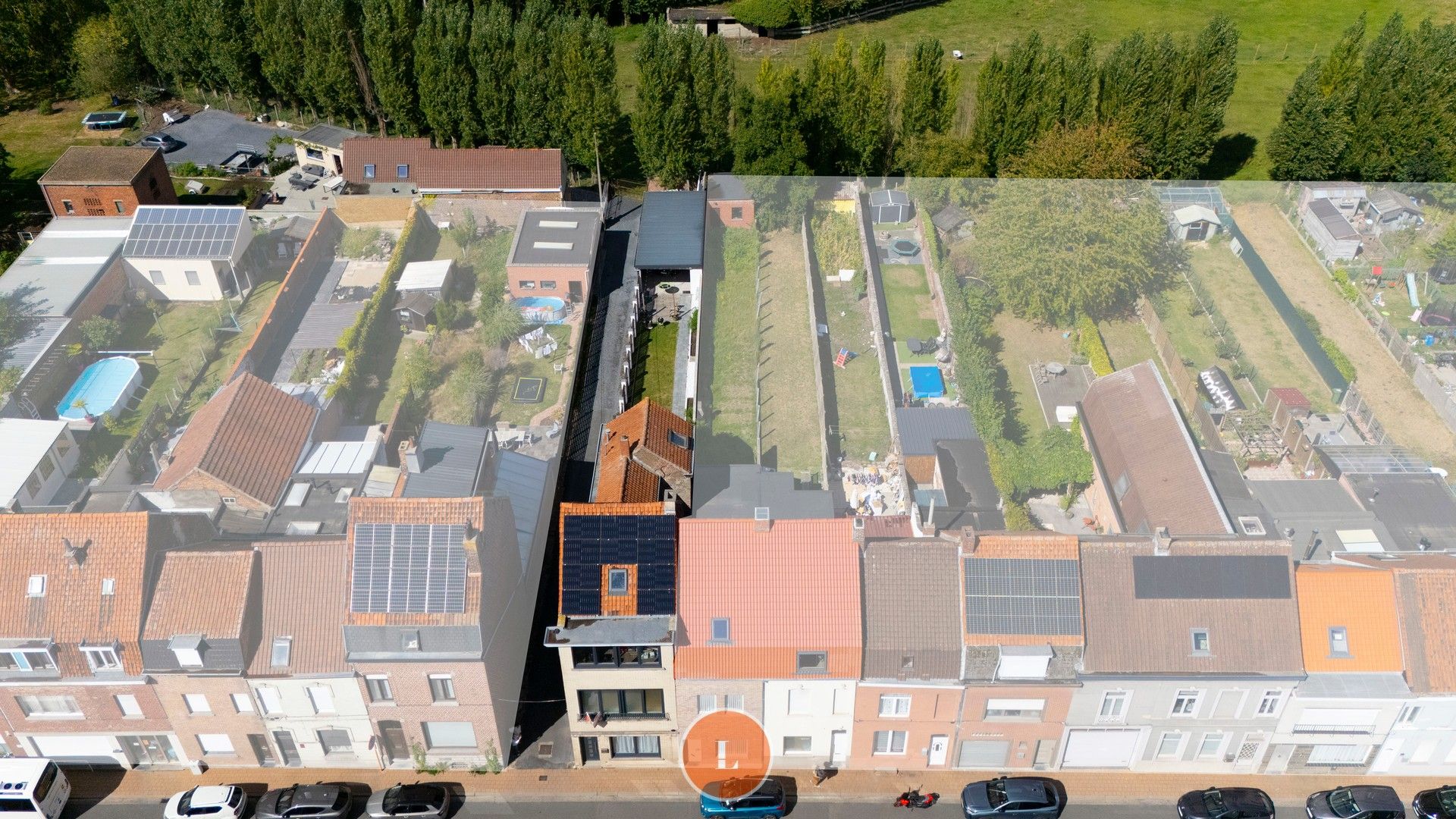 Te koop ruime half open woning met 5 slaapkamers en uitweg te Menen. foto 2