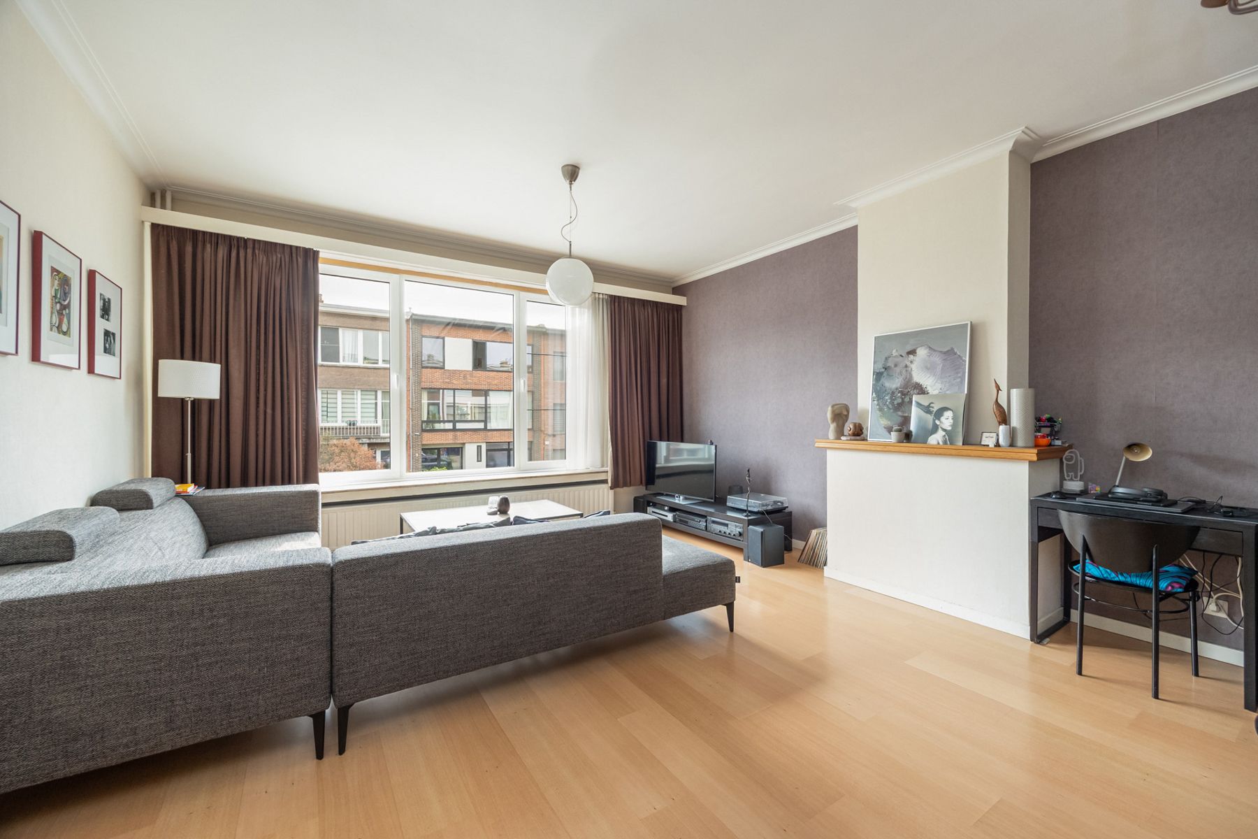 Appartementsgebouw in een rustige buurt foto 2