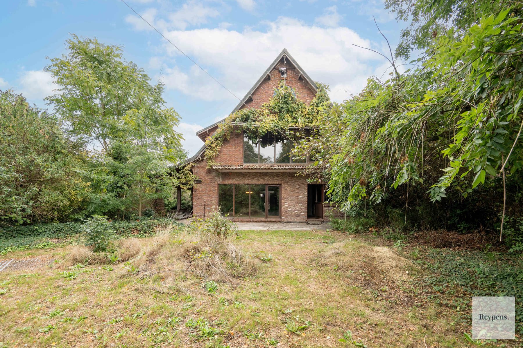 Prachtige landelijke stijlvilla met grote parktuin foto 26