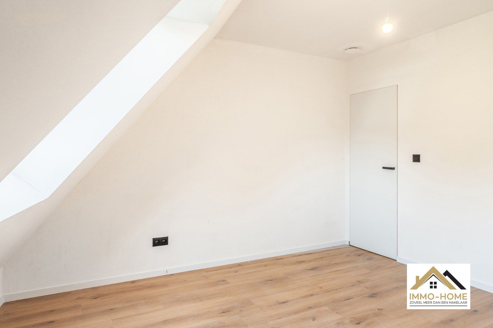 Nieuwbouw energiezuinig appartement met  4 slaapkamers! foto 17