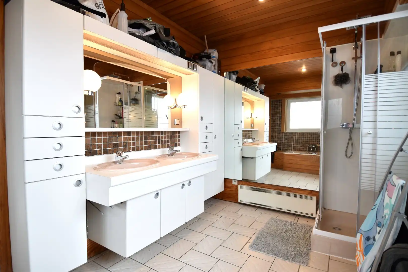 Charmante woning met 3 slaapkamers (mogelijkheid tot meer), dubbele garage en tuin te koop in Lendelede foto 8