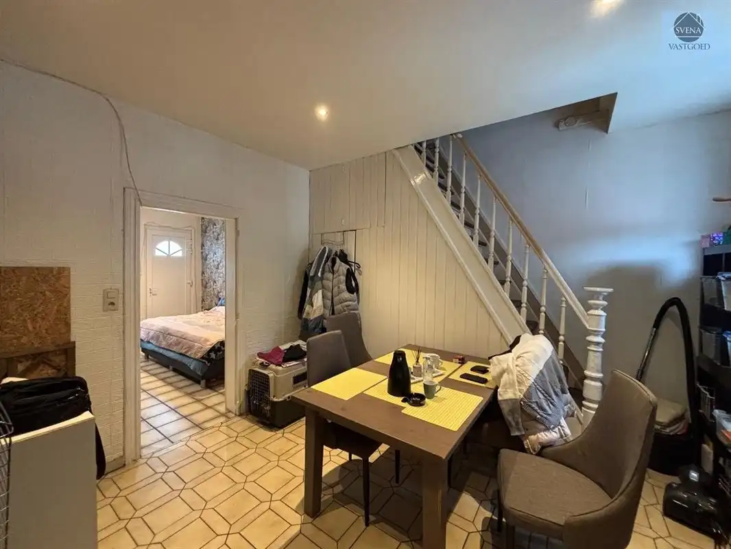 OP TE FRISSEN WONING MET 2 KAMERS foto 2