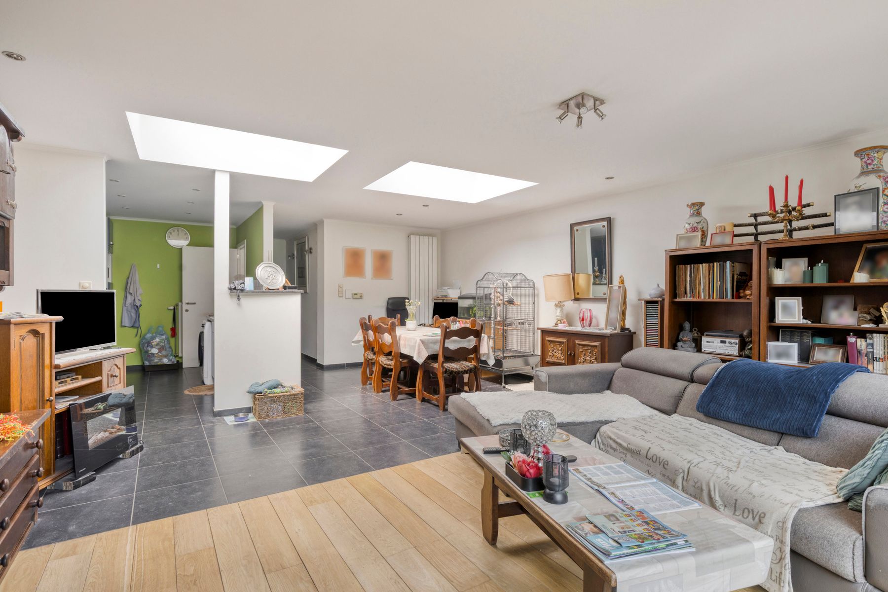 Opbrengsteigendom centrum Meise met 3 appartementen & tuin! foto 2