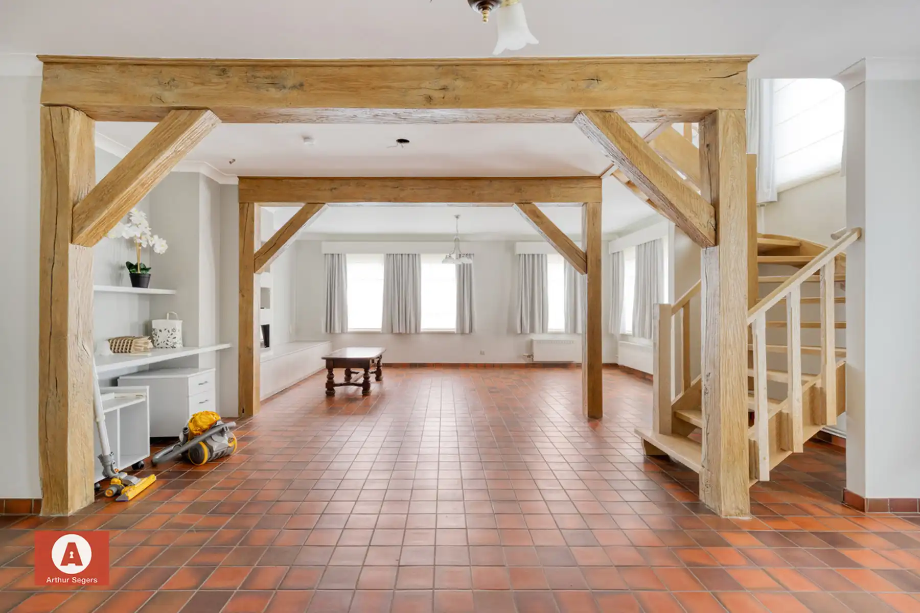 Woning met atelier en 4 slaapkamers in Buggenhout foto 6