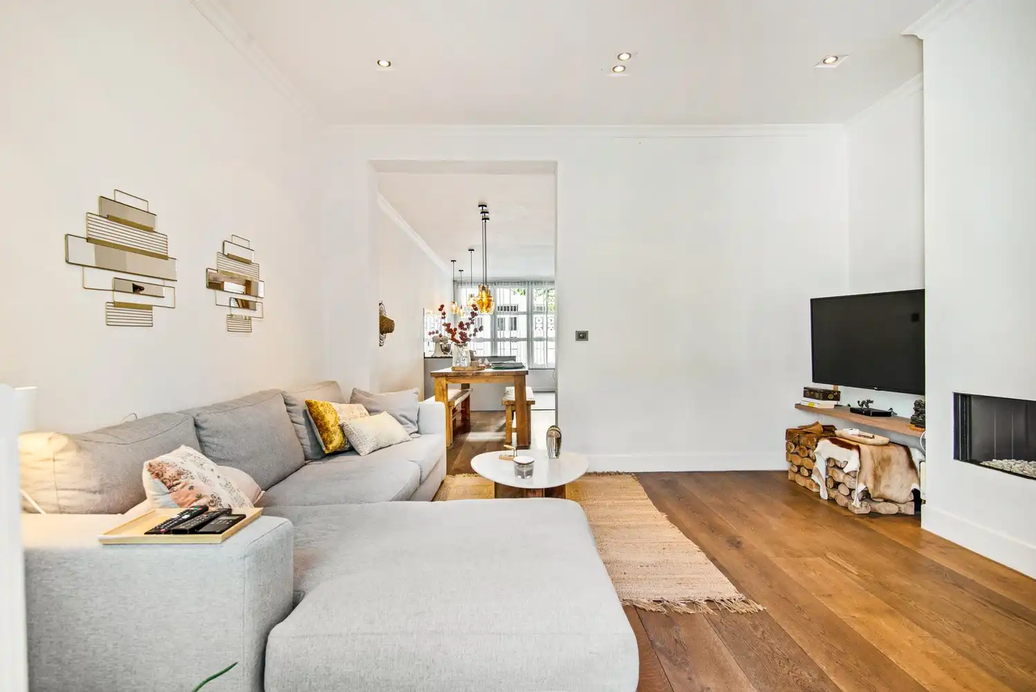 Instapklare woning met gezellige stadstuin foto 12