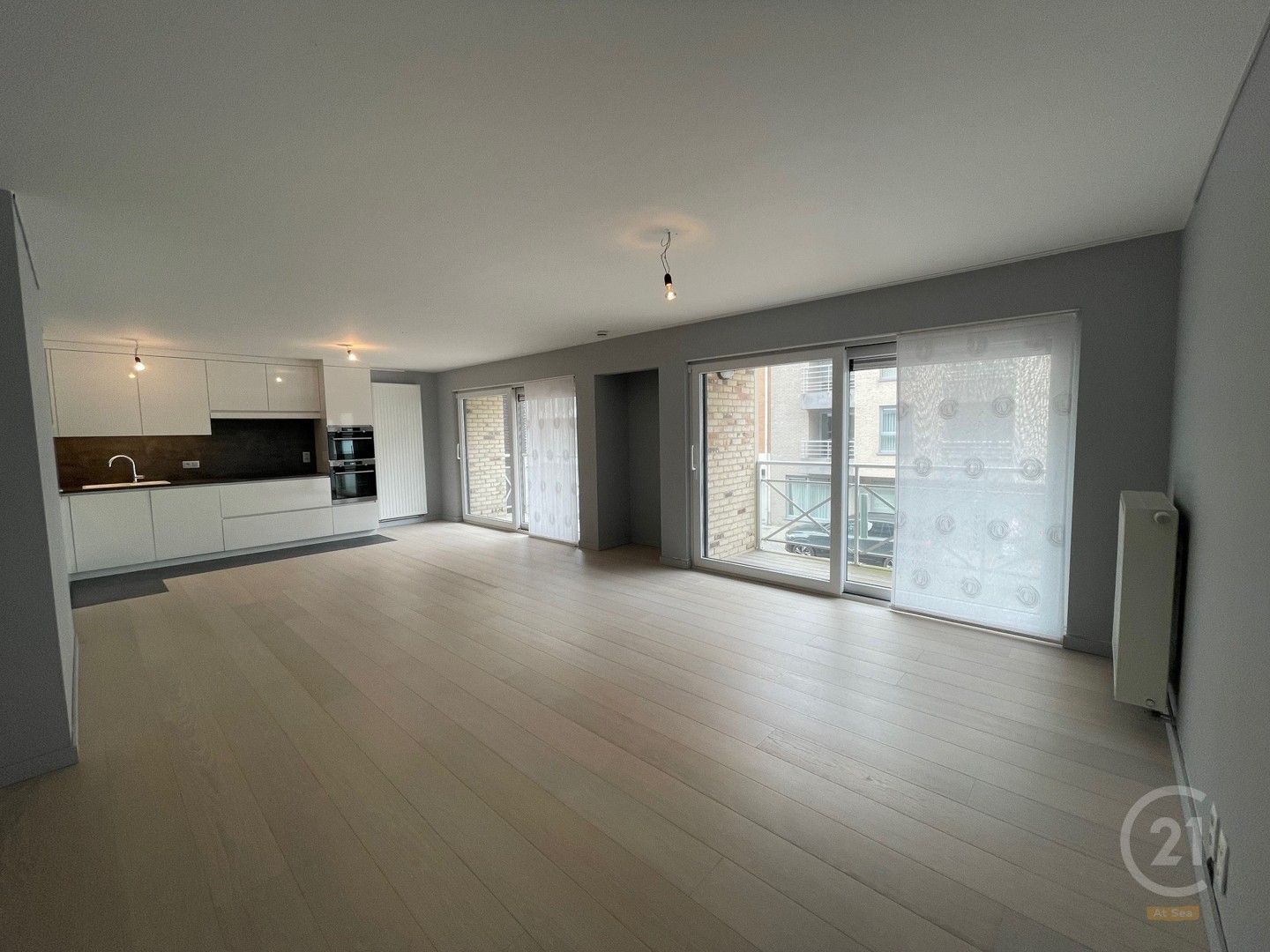 Uniek appartement in het hartje van Westende Dorp en op wandelafstand van zee. foto 2