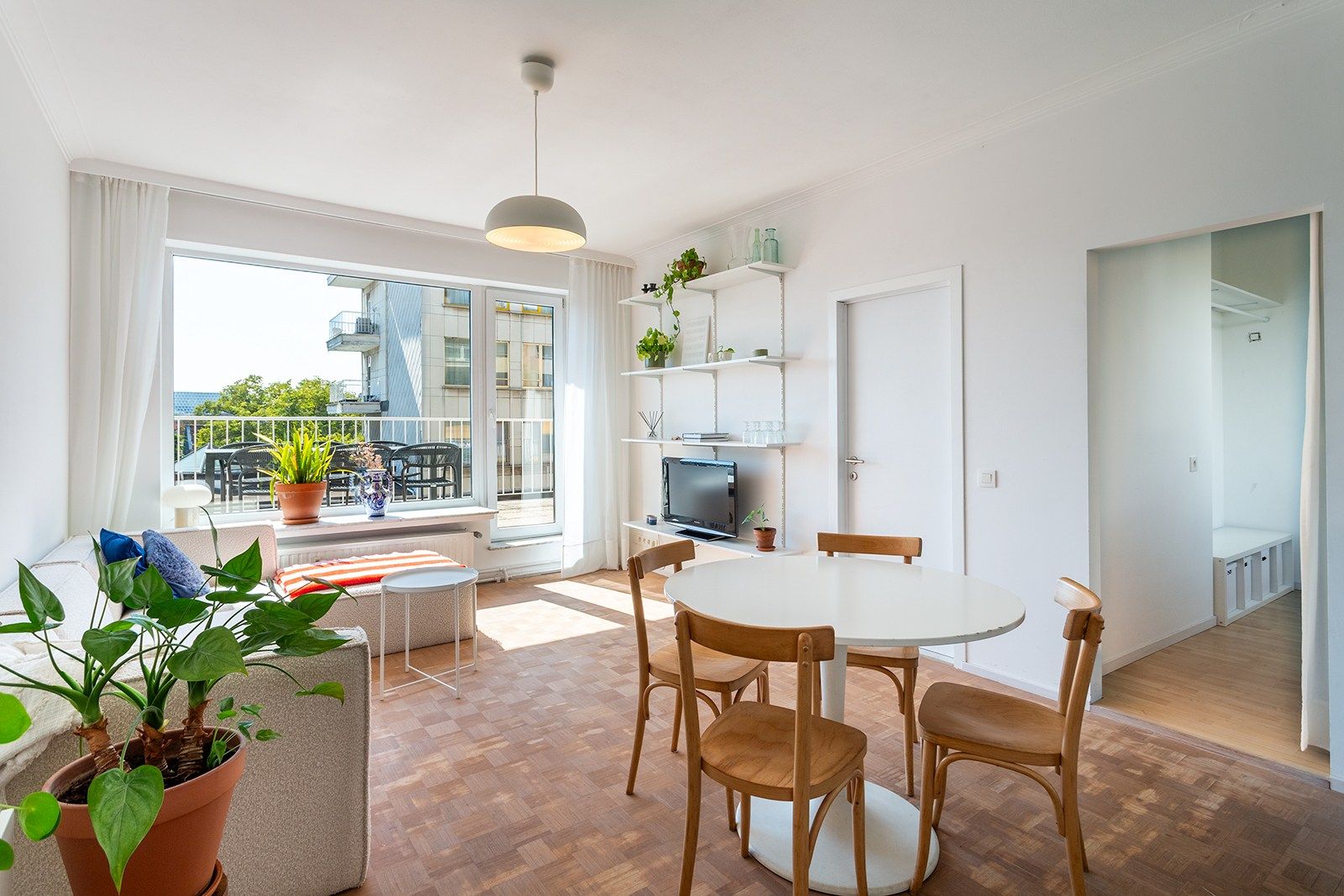Hoofdfoto van de publicatie: Instapklaar appartement met ruim terras 