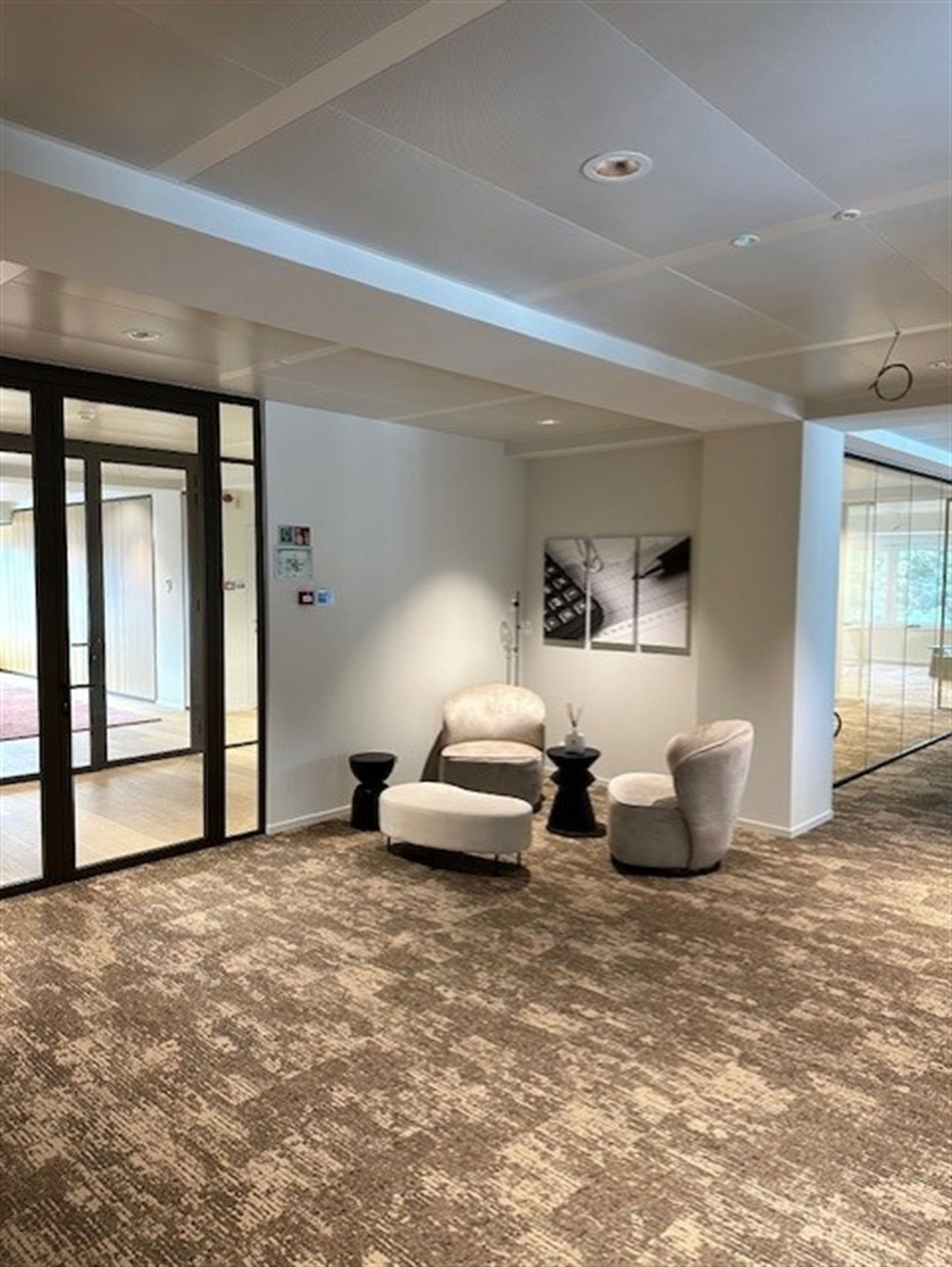 Kantoorgebouw foto 11