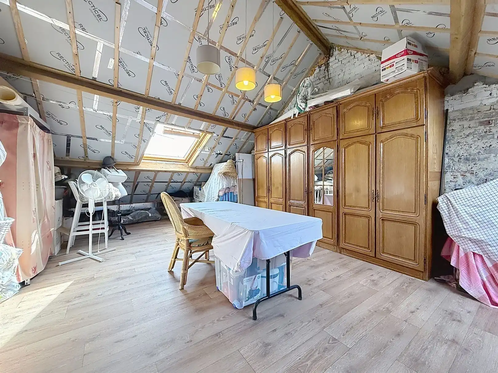 Instapklare stadswoning, tuin, 2 garages, 3a 17ca foto 23