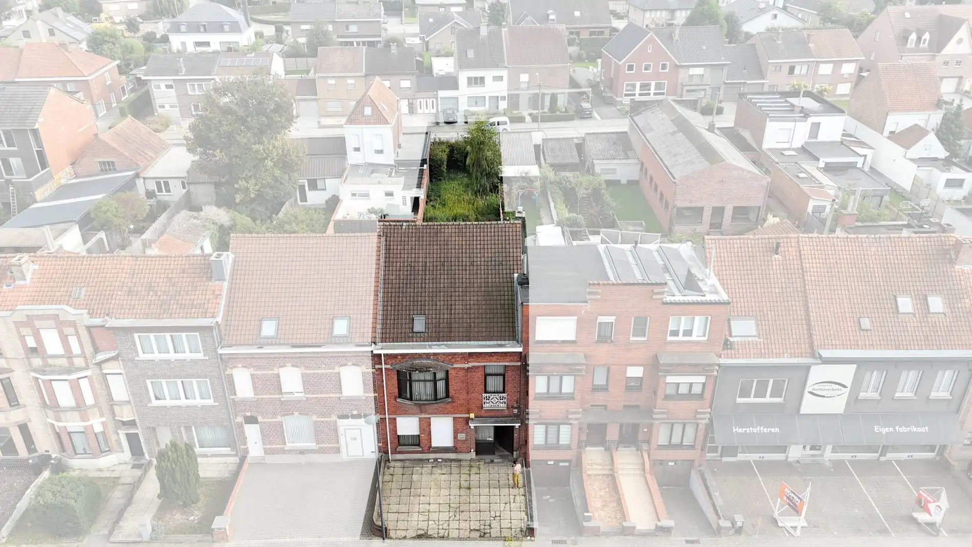 Hoofdfoto van de publicatie: Ruime woning te koop met veel potentieel en mogelijkheid tot uitbreiding