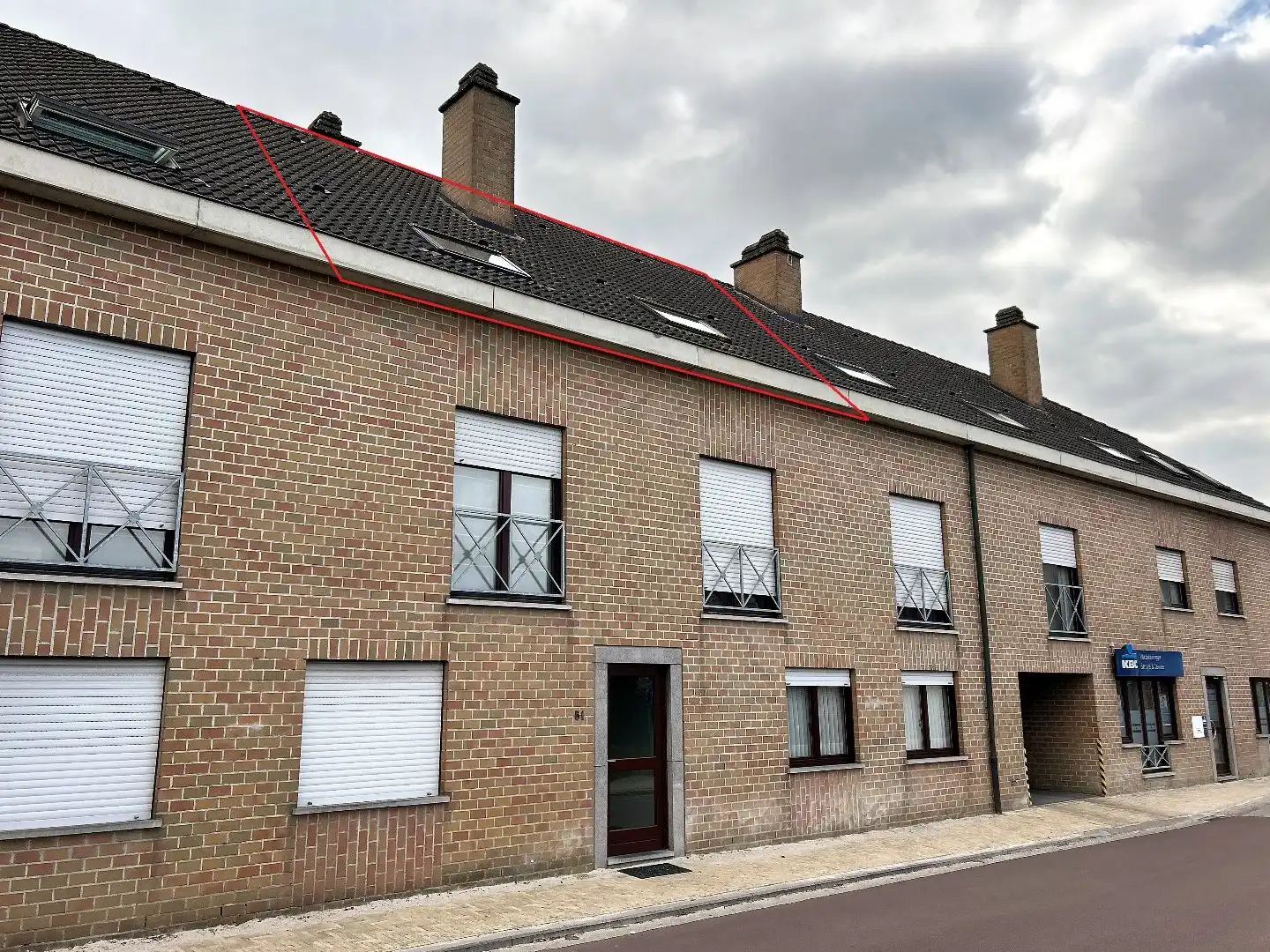 Ruim en lichtrijk dakappartement in Wespelaar centrum foto 17