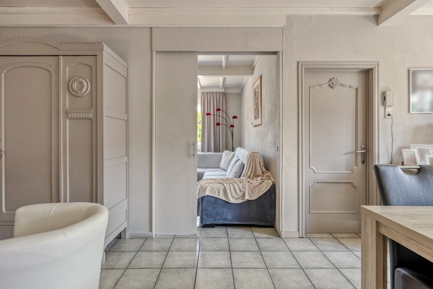 Gezinswoning met drie slaapkamers en veel potentieel in het landelijke Uikhoven (Maasmechelen) foto 10