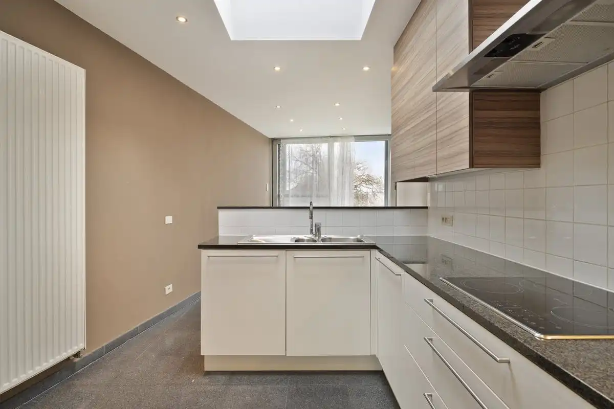 Duplex-Appartement met 2 kamers en terras in hartje Asse foto 4