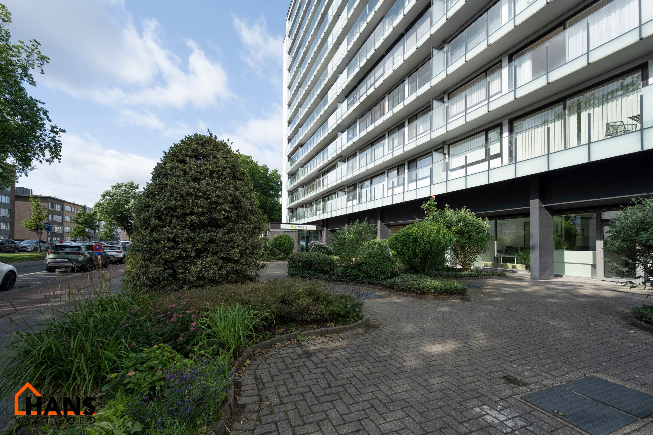 Riant appartement + staanplaats + kelder foto 26