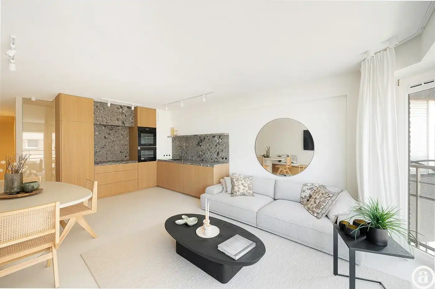 Prachtig zonnig appartement met zeezicht  foto 3
