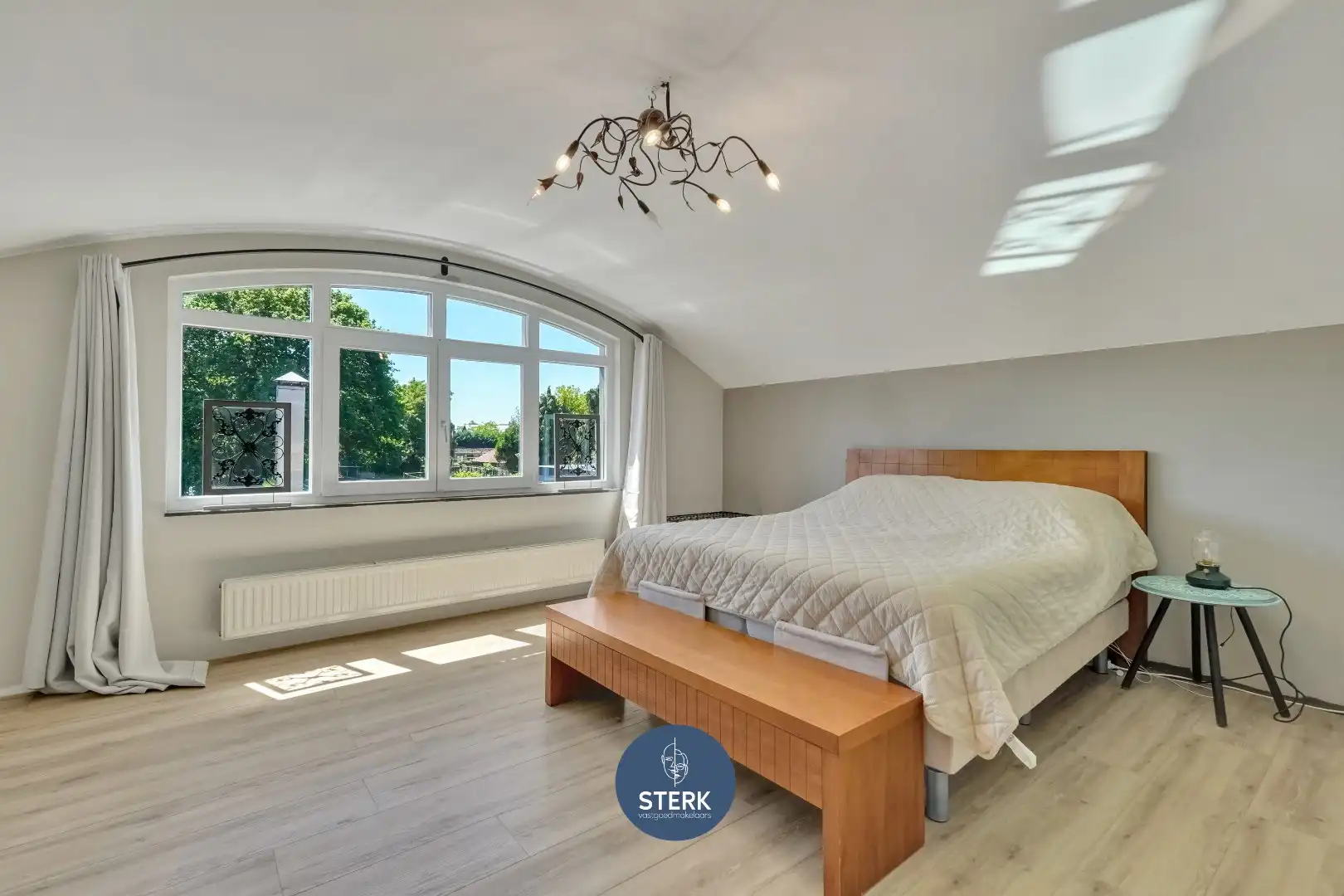 CHARMANTE GEZINSWONING (EPC B) MET PRAKTISCHE BIJBOUW TE NEERHAREN !  foto 15