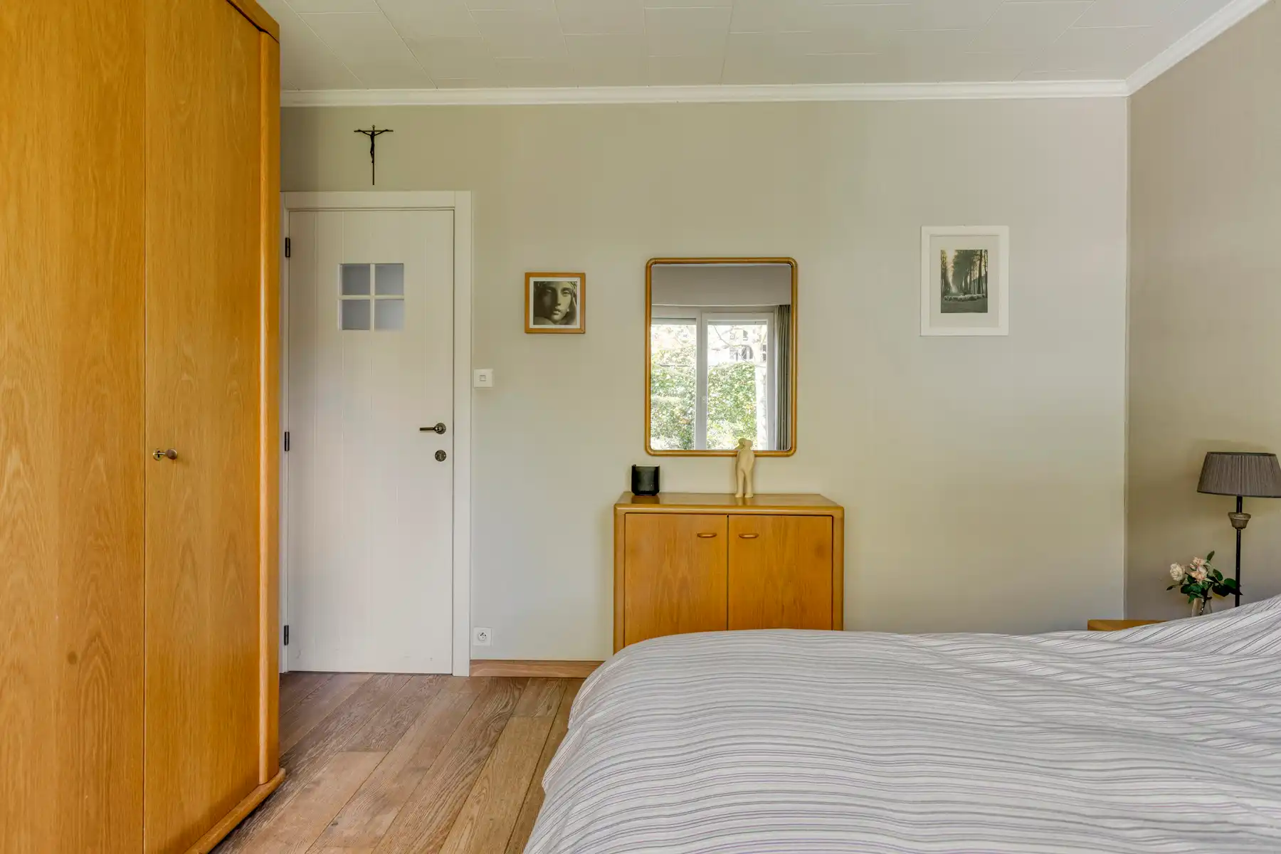 Leemans Immobiliën presenteert u deze charmante, instapklare bungalow, ideaal gelegen in het gegeerde Asse.  foto 11