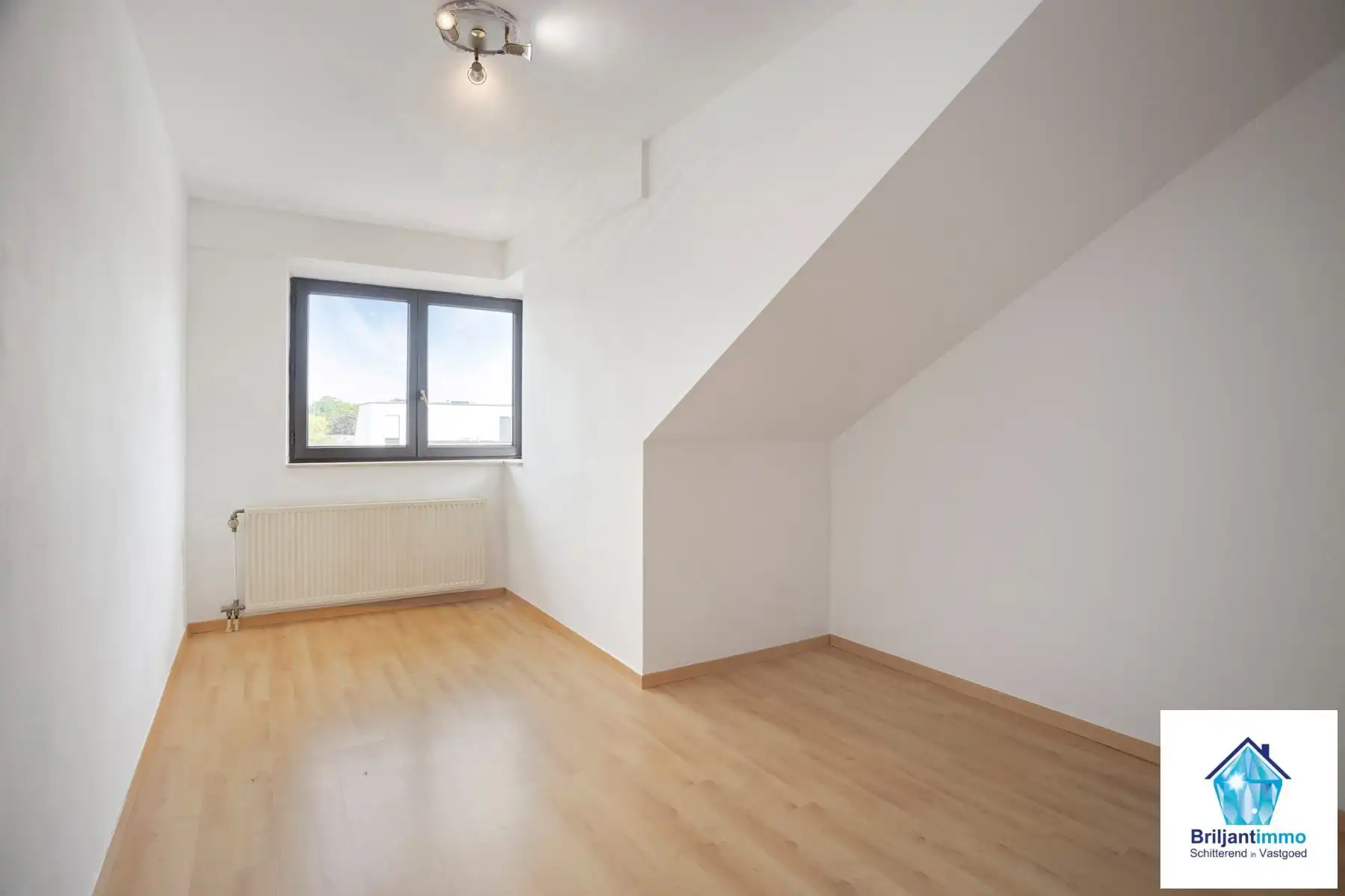Centraal gelegen duplex APP met 2 slp en staanplaats foto 13