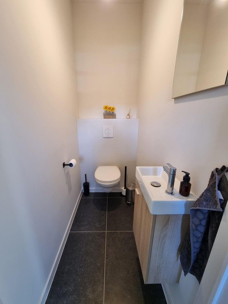 Totaal vernieuwde woning, 3 ruime slaapkamers op een mooi perceel van 8a71ca foto 16