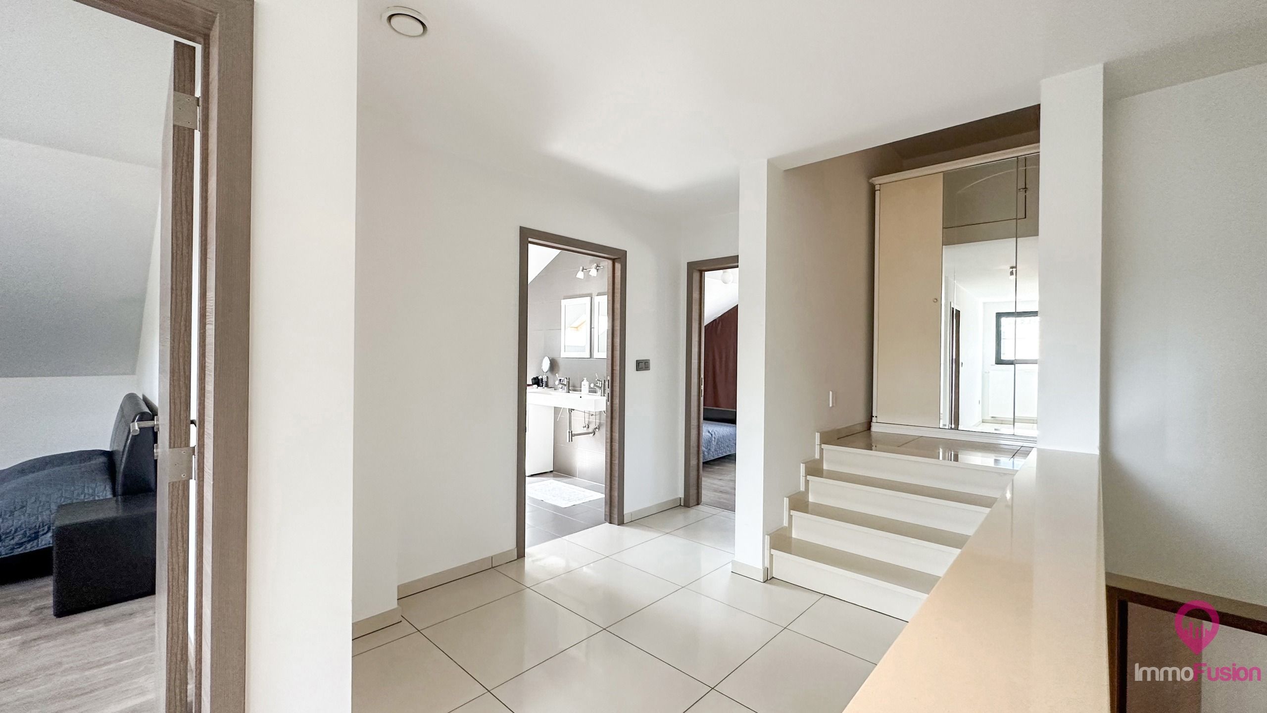 Moderne woning met ruime living, 5slpk en kelder op 9are! foto 21