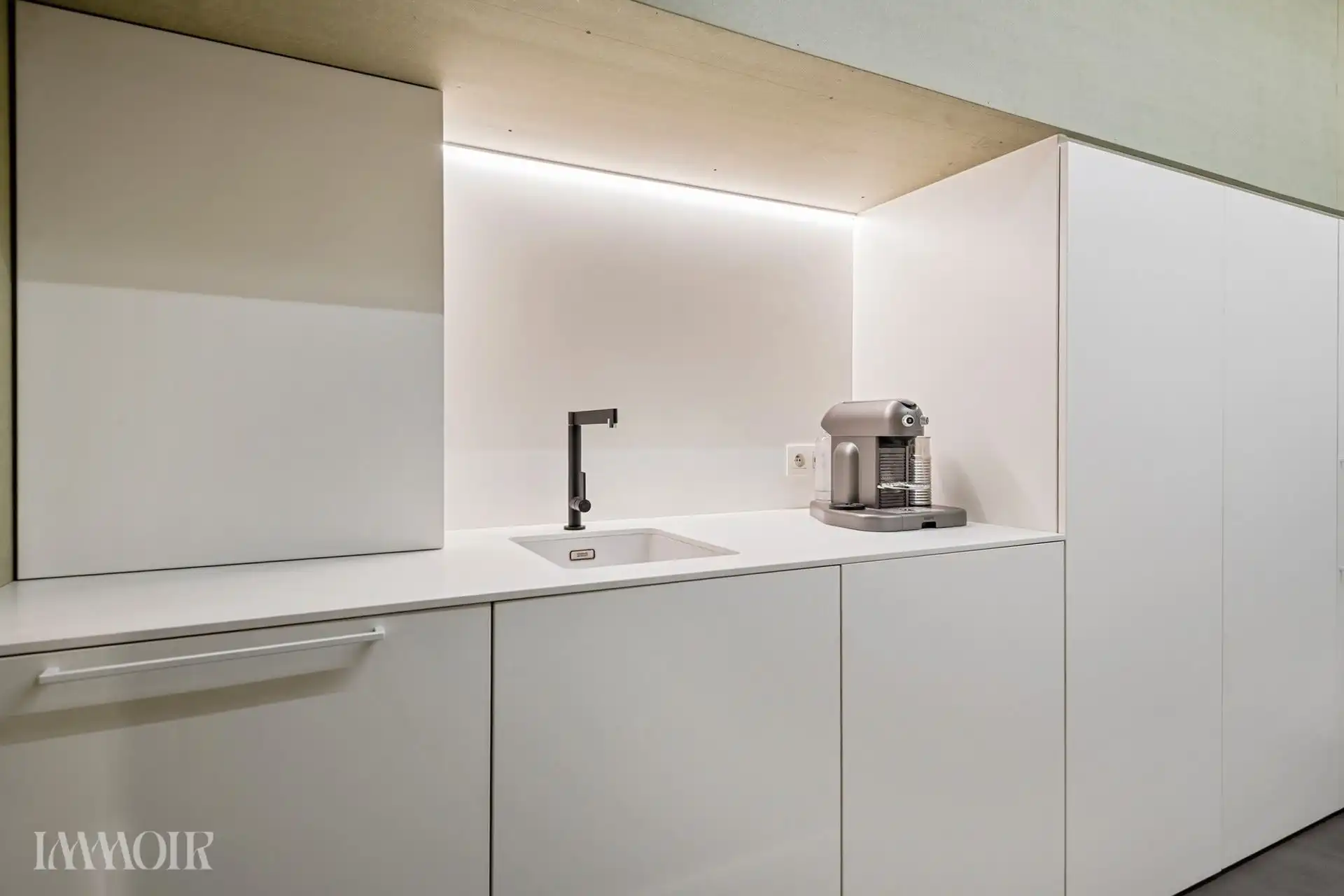 Ruim en veelzijdig KMO-complex met 3 units foto 14