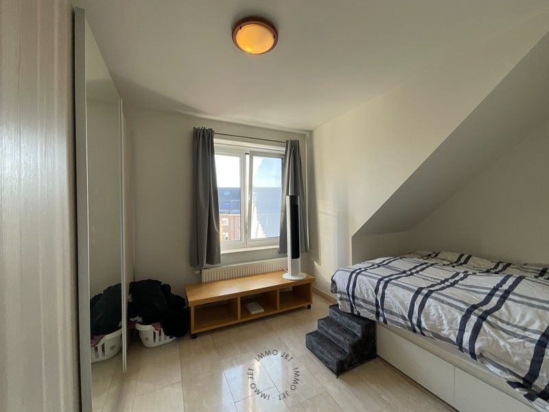 Mooi appartement in centrum Beveren met twee slaapkamers en balkon foto 8