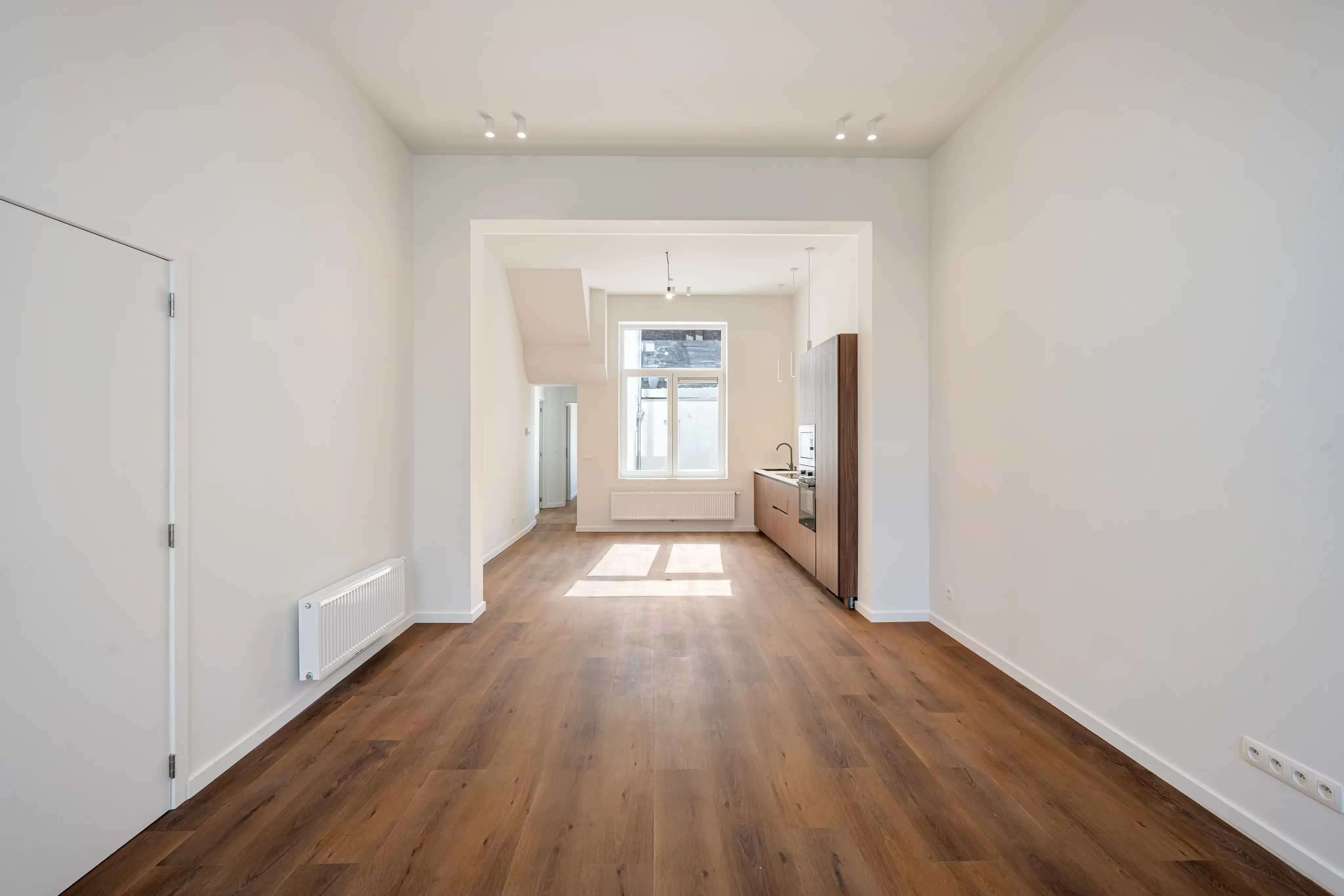 Karaktervol en lichtrijk 1 slp appartement met stadstuin foto 4