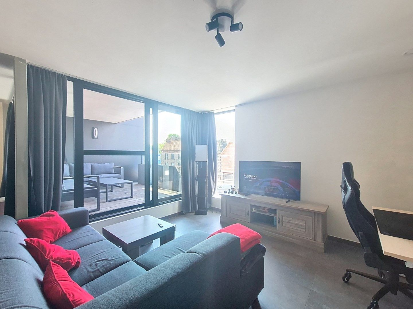 Appartement met 2 slpks en garage foto 3