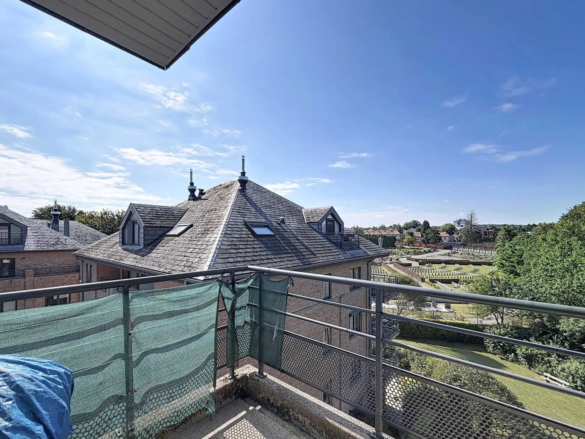 Appartement met 2 slaapkamers in een woonwijk! foto 12