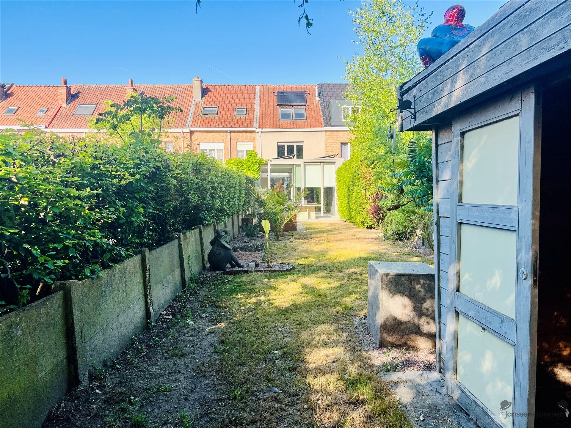 Rijwoning met 3 slaapkamers & tuin foto 18