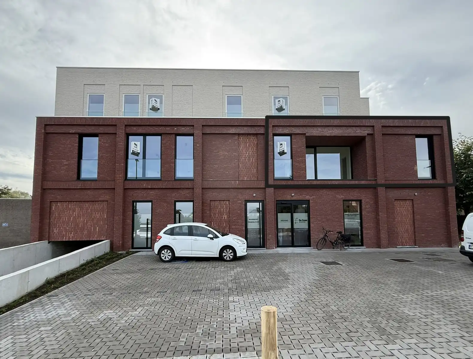 Energiezuinig nieuwbouwappartement met groot terras foto {{pictureIndex}}