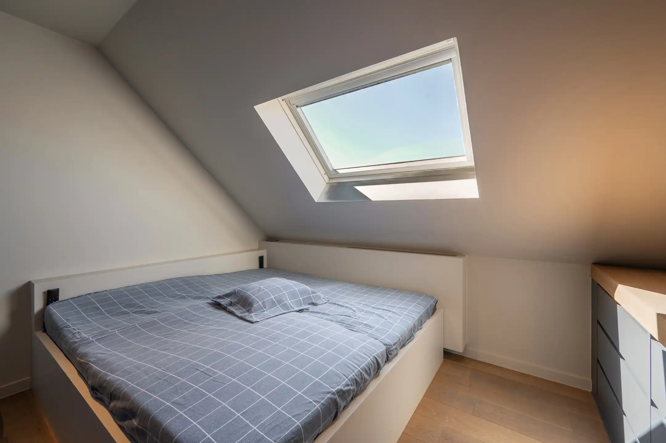 Tijdloze villa met buitenzwembad en exclusief poolhouse foto 25