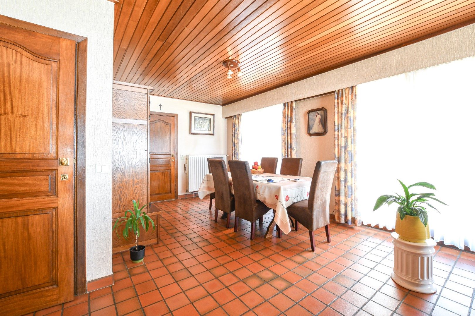 Ruime woning met 5 slaapkamers (3 gelijkvloers), zonnige tuin en topligging in Wenduine! foto 5