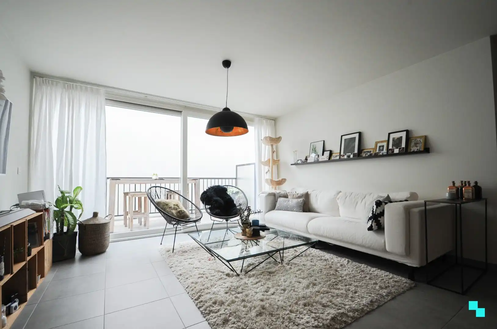 Zeer ruim appartement centraal in Izegem foto 3