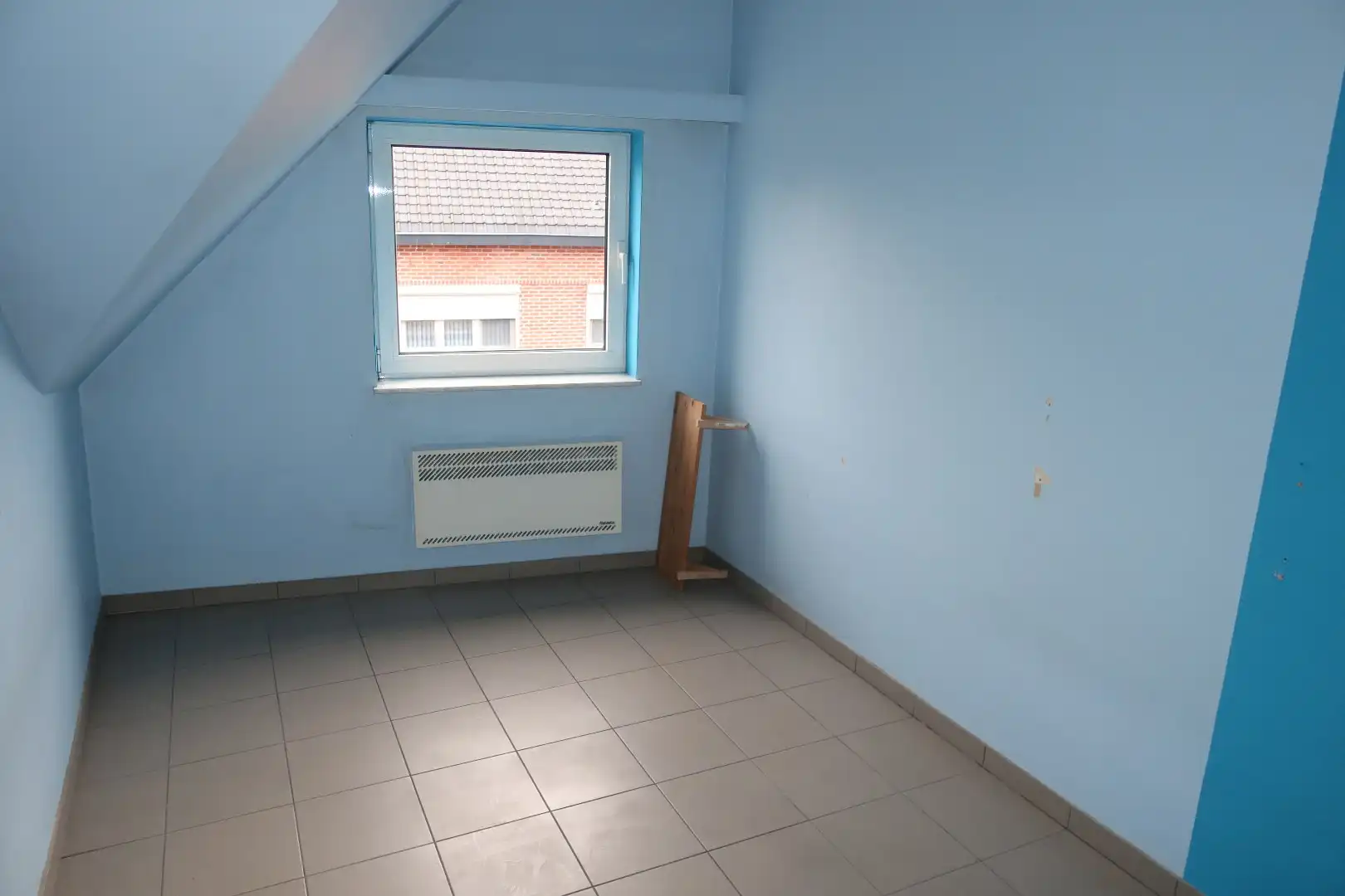 Gezellig dakappartement met 2 slk, terrasje en autostaanplaats foto 9