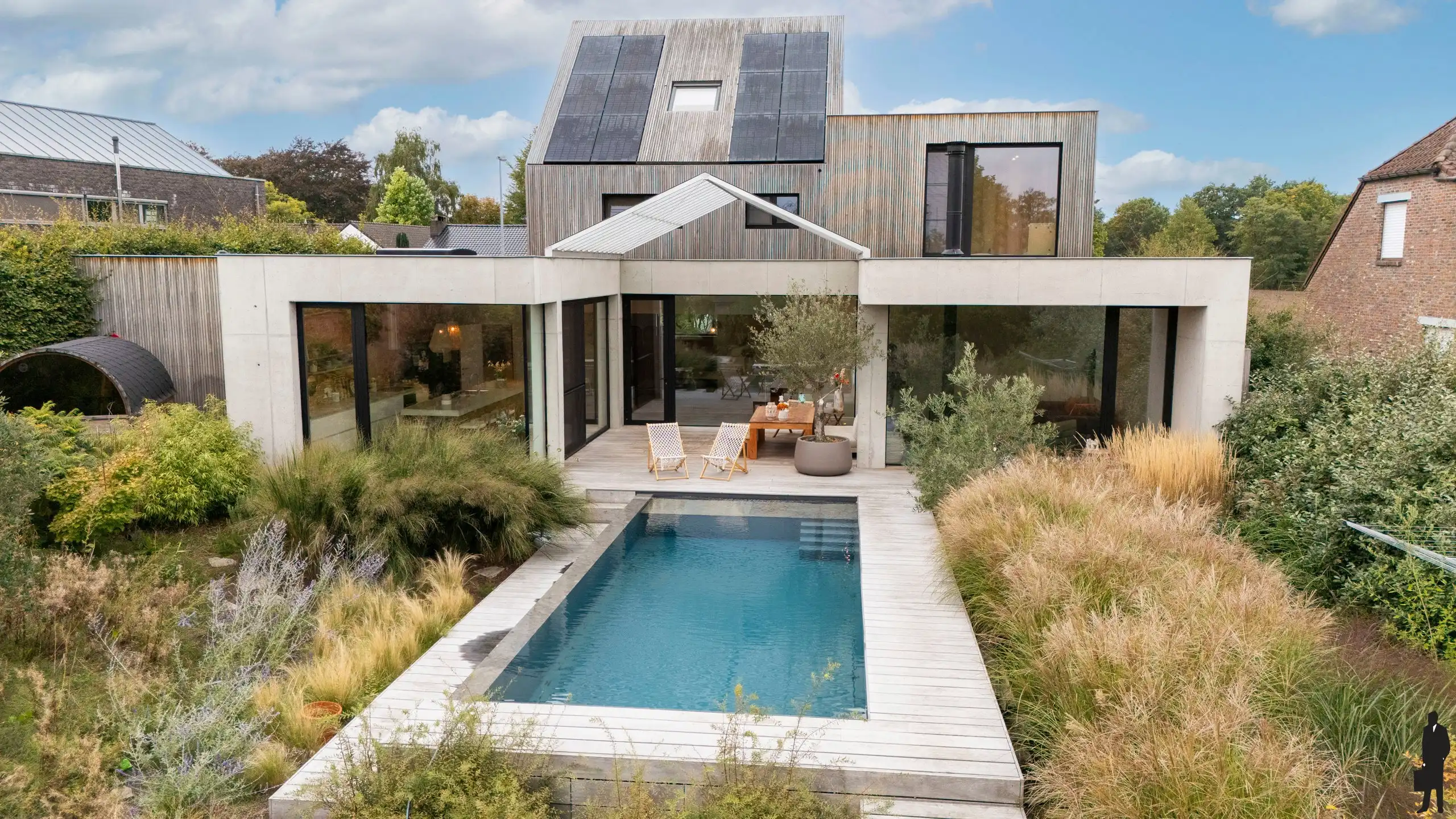 Uitzonderlijk gelegen architectenvilla op grond van 2.001m² foto 3