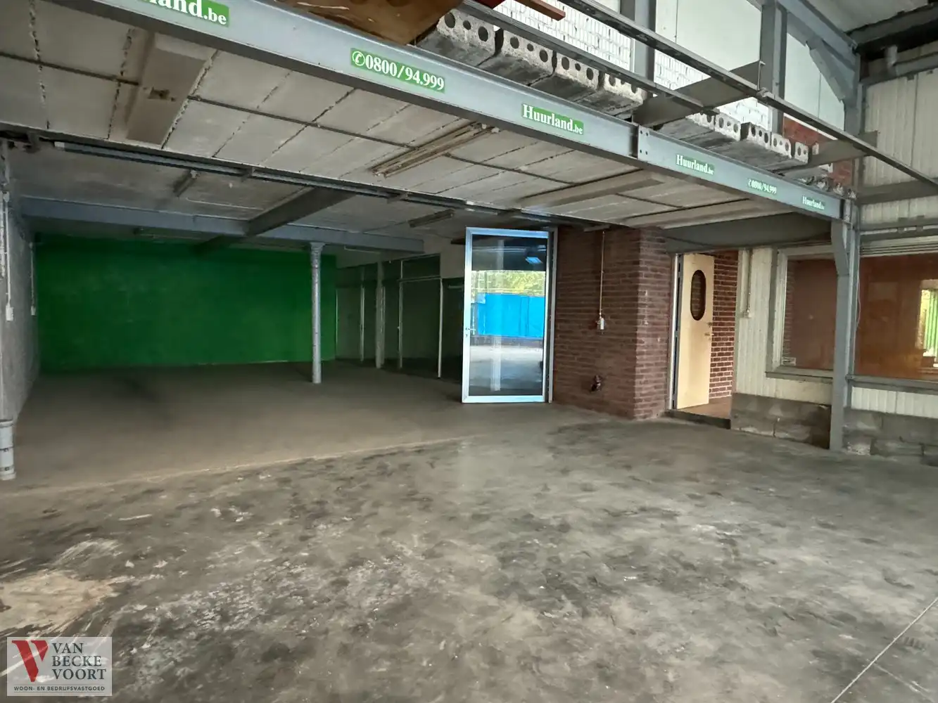 Opslagplaats 384 m² foto 9