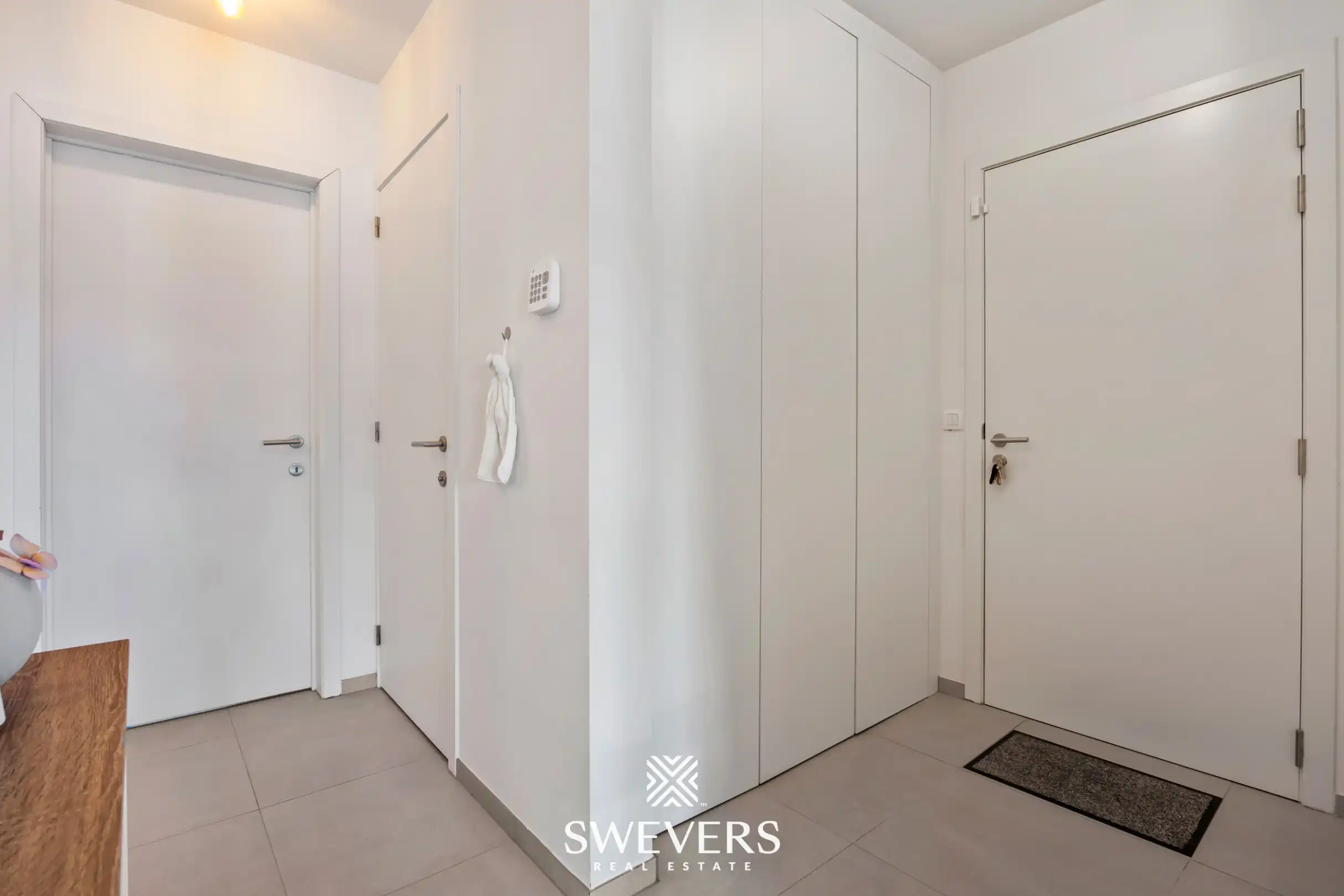 Nieuwbouwappartement met ruim terras, privétuin en ondergrondse staanplaats foto 9