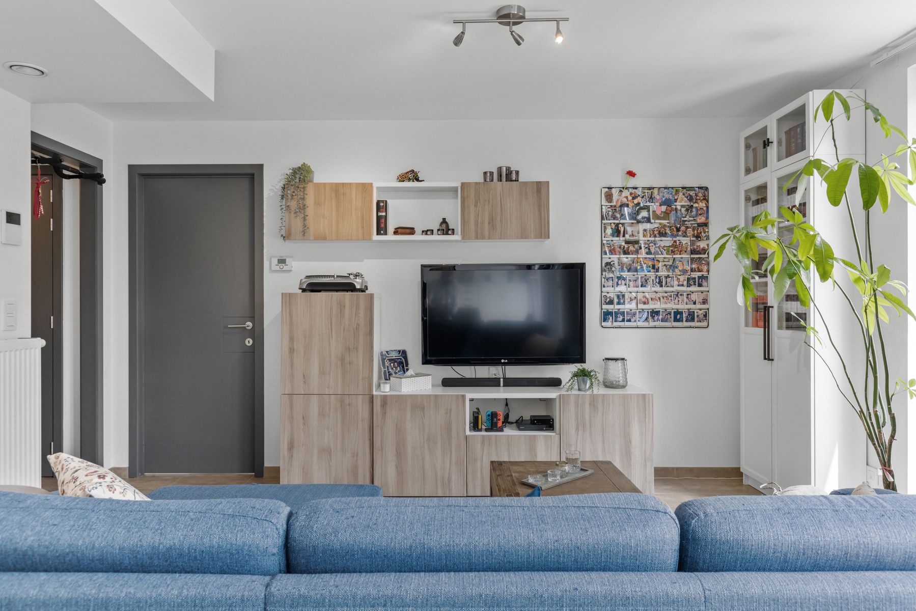 Modern 1-slpk. appartement met terras en parking foto 9