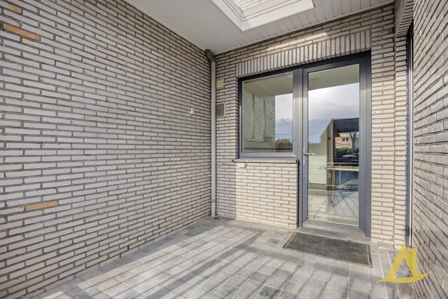 GEZELLIG APPARTEMENT MET UITSTEKENDE LIGGING TE DIEST! foto 9